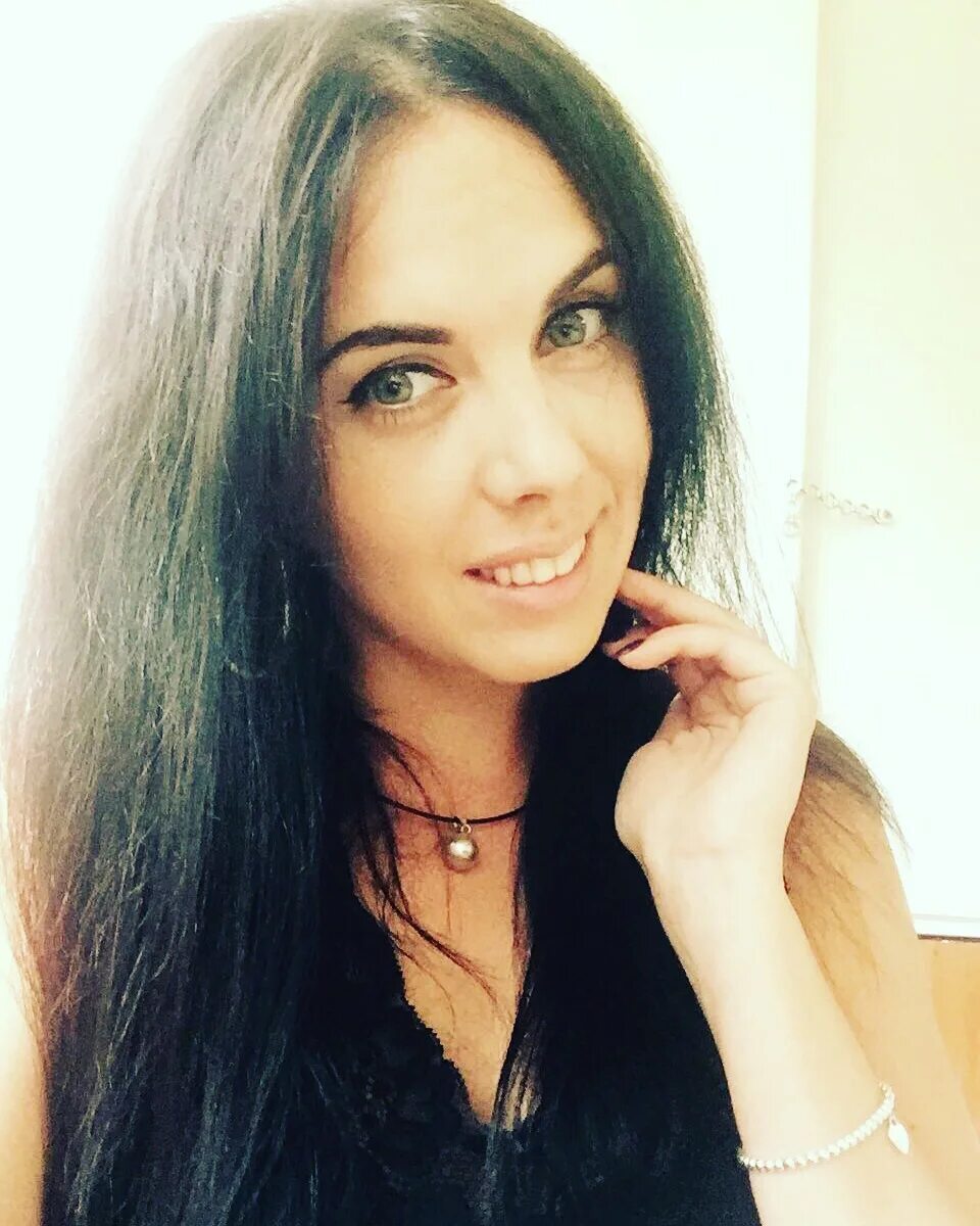 L e n a is. L e n a is. Гнидина алена владимировна. L e n a is. Девушки одессы.