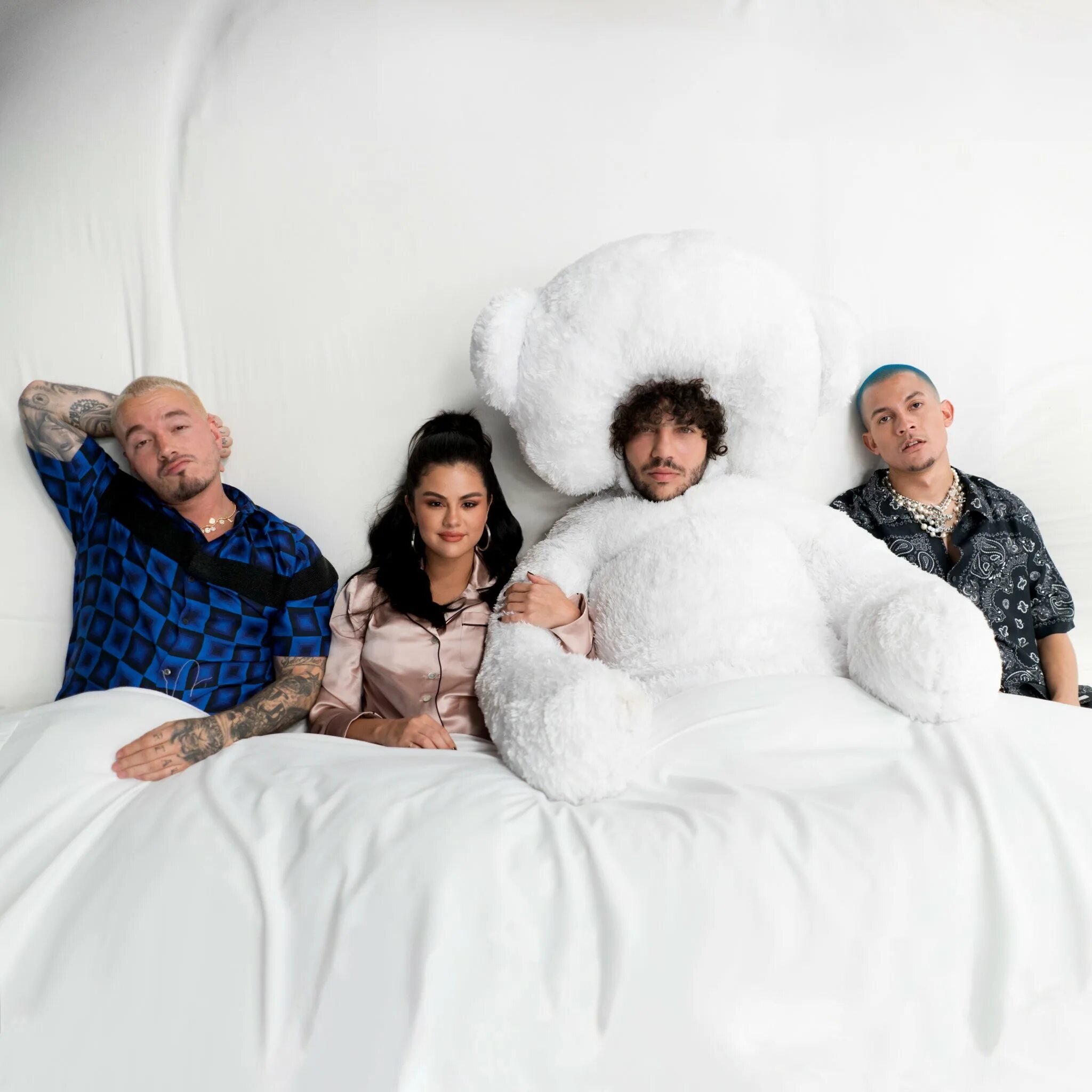 Cant get enough. Benny blanco i can&#039;t get enough. i can&#039;t get enough benny blanco, tainy, selena gomez, j balvin. j balvin selena gomez. j balvin selena gomez i cant get enough.