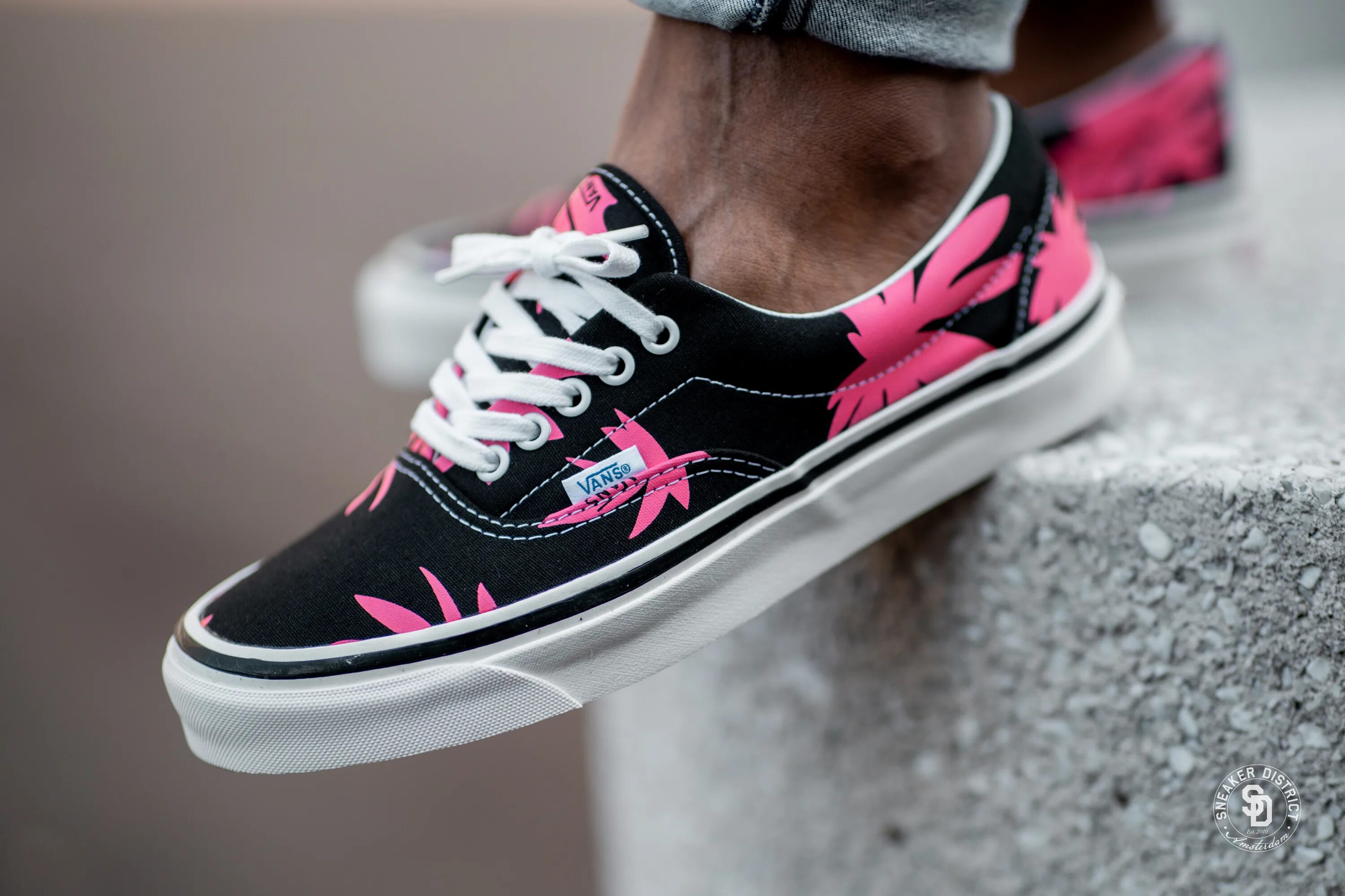 Vans org. Era, sk8-hi vans. vans 95 era skate. vans anaheim factory era 95 dx summer leaf. vans era 59 dx pink.