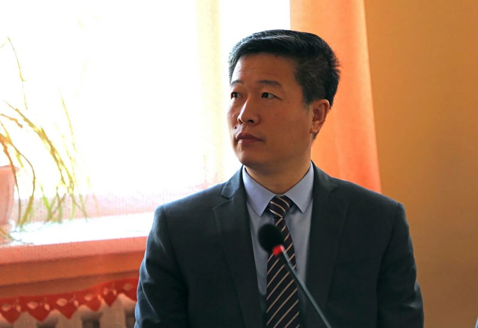 генеральный консул кнр