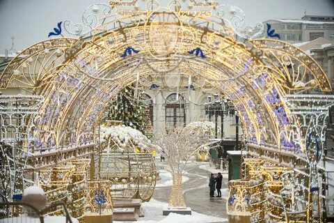 До какого числа украшения в москве