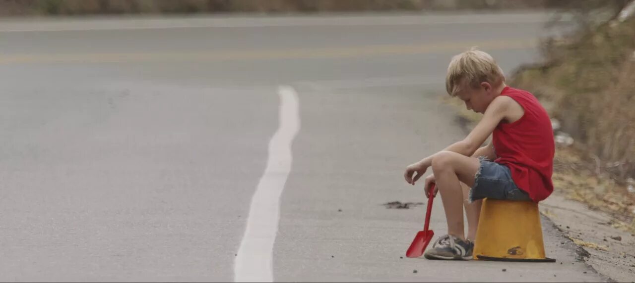 Предложение с to be angry. Filling the boy. Filling the boy. Here comes the boy. David marse the boy джаред бриз.