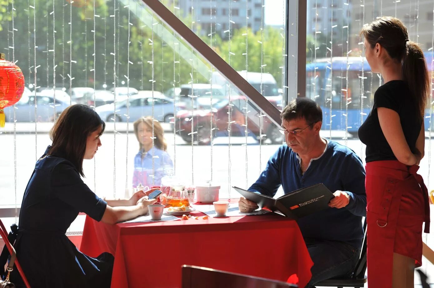 Обычная женщина трейлер. Обычная женщина сериал 2018. Анна михалкова обычная женщина. Обычная женщина трейлер. Обычная женщина сериал 1 сезон.