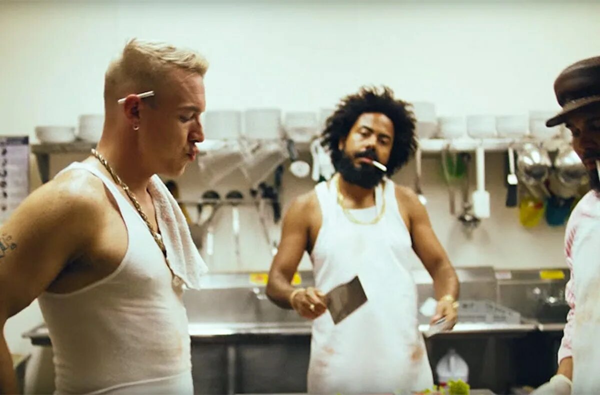 Too originals. Major Lazer. Танцовщицы Major Lazer. Charles in the Kitchen группа. Major Lazer американский музыкальная группа.