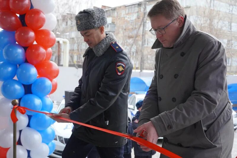 Многофункциональный миграционный центр мвд россии. Многофункциональный миграционный центр Челябинск Гагарина 41а. Гагарина 41 а Челябинск миграционная служба. Руководитель МФЦ Челябинской области.