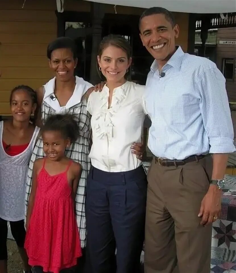 Барак обама с семьей. Малия и саша обама 2020. Барак обама family. Барак обама family. Барак обама с семьей.