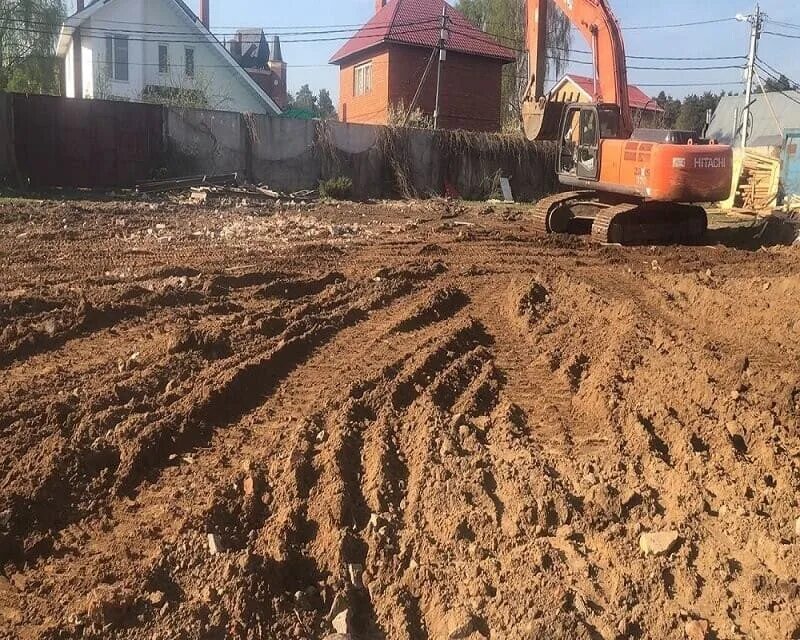 Поднятый участок земли