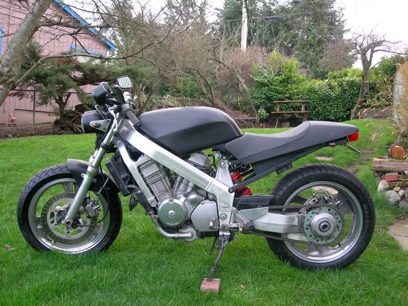 Хонда БРОС 400. Хонда БРОС 650. Honda Bros 450. Хонда БРОС кастом.