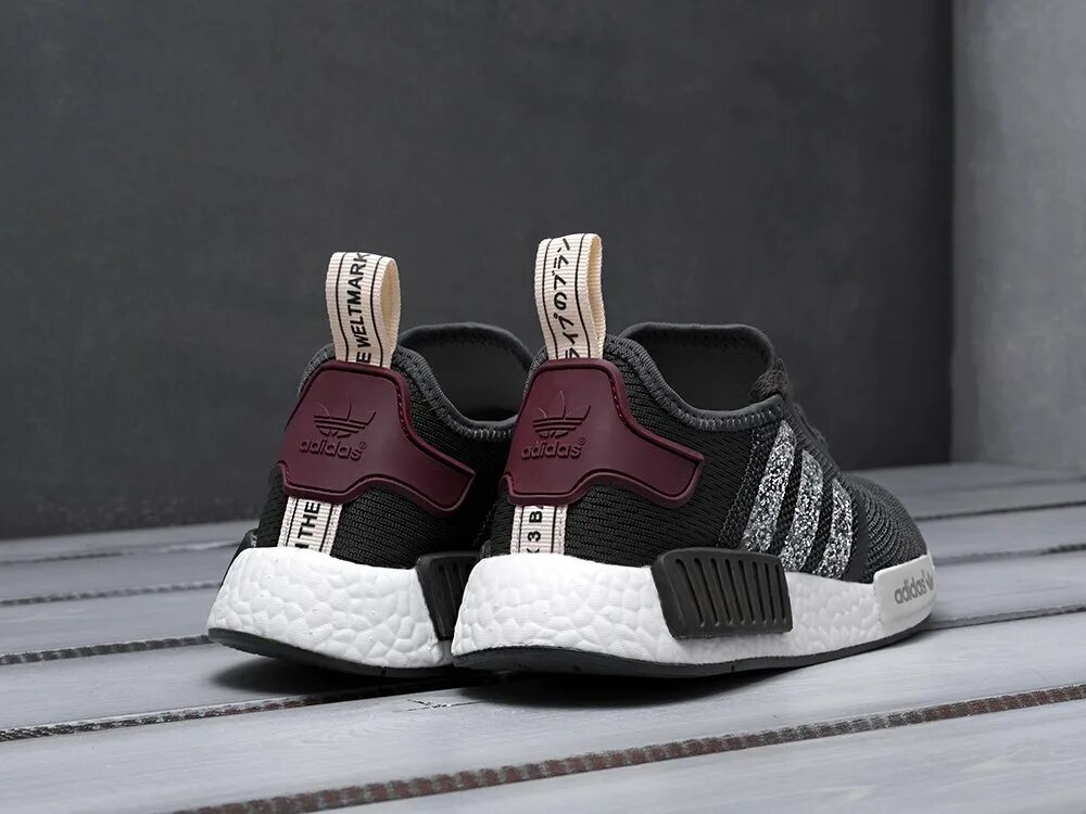 Nmd r1. Adidas nmd_r1. adidas nmd r1 v2. adidas кроссовки nmd_r1 v2. adidas кроссовки nmd r1 pk w.