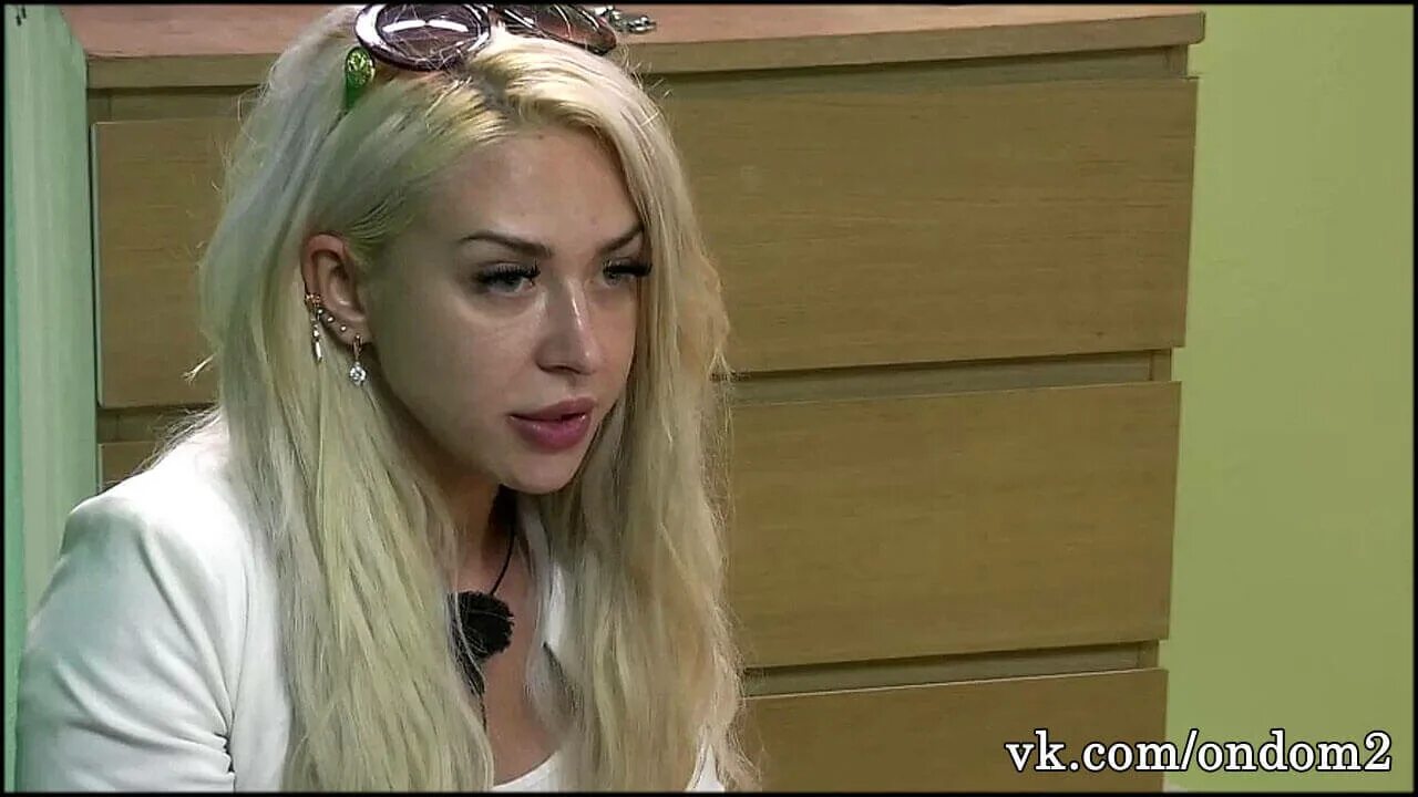 Настя кочервей дом 2 с кем встречалась Дом-2. Новости / Настя Кочервей об Андрее Шабарине: "Я посоветовала ему Ендальце
