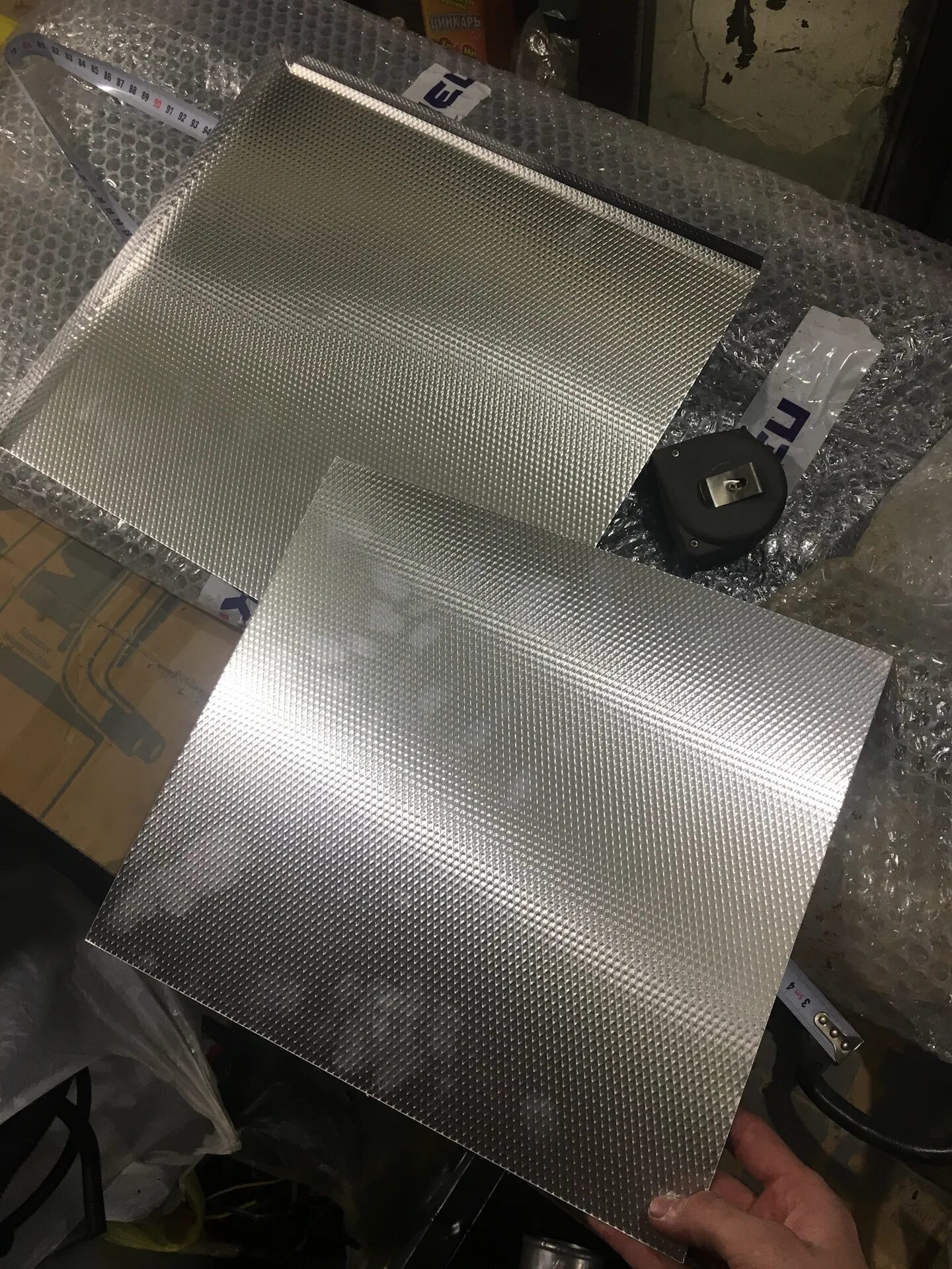 Термоэкран глушителя. Алюминиевый термоэкран stp. термоэкран алюминий thermal division 50х50см. термоэкран ваз 2107. термоэкран ep6dtm.