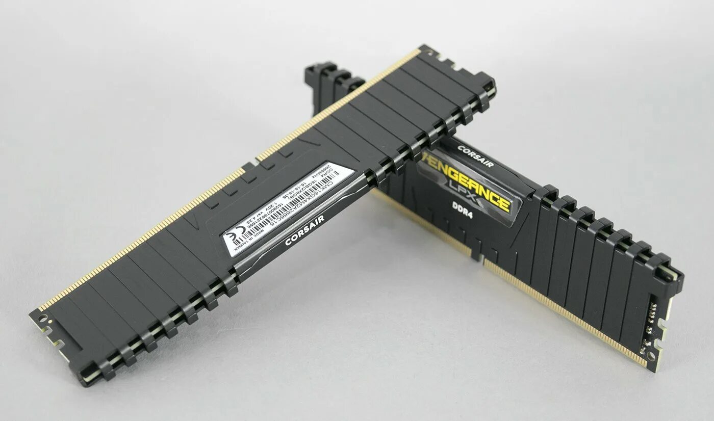 Память corsair vengeance lpx