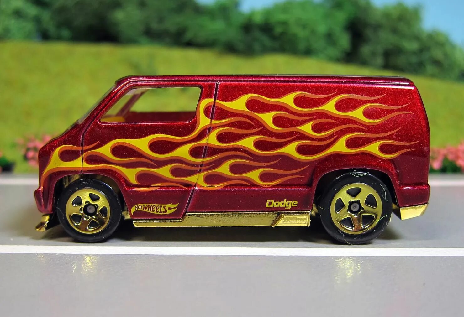 Dodge van grx21. Ford supervan 2 matchbox. Ван хот. Hot wheels dodge van. Hot wheels dodge van 2021.