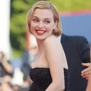Odessa Young.