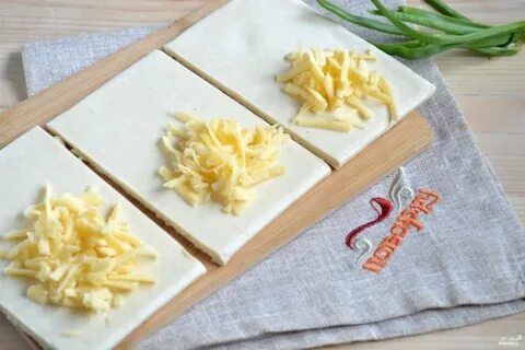 Готовим слойки с сыром