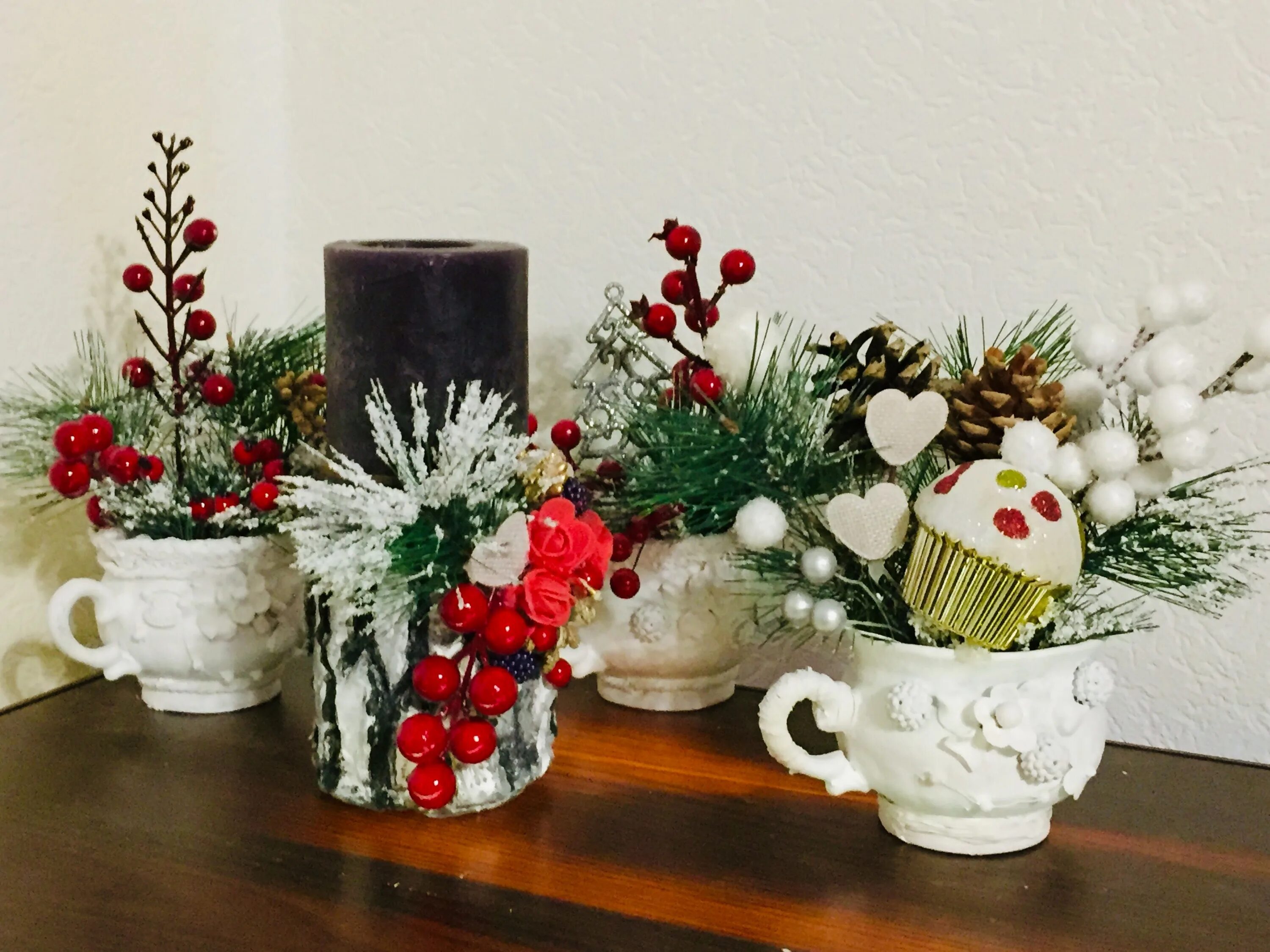 Новогодний декор в ваще. Украшение искусственным снегом. Идеи новогодних ваз. Декор нового года в вазочке. Новогодний декор.