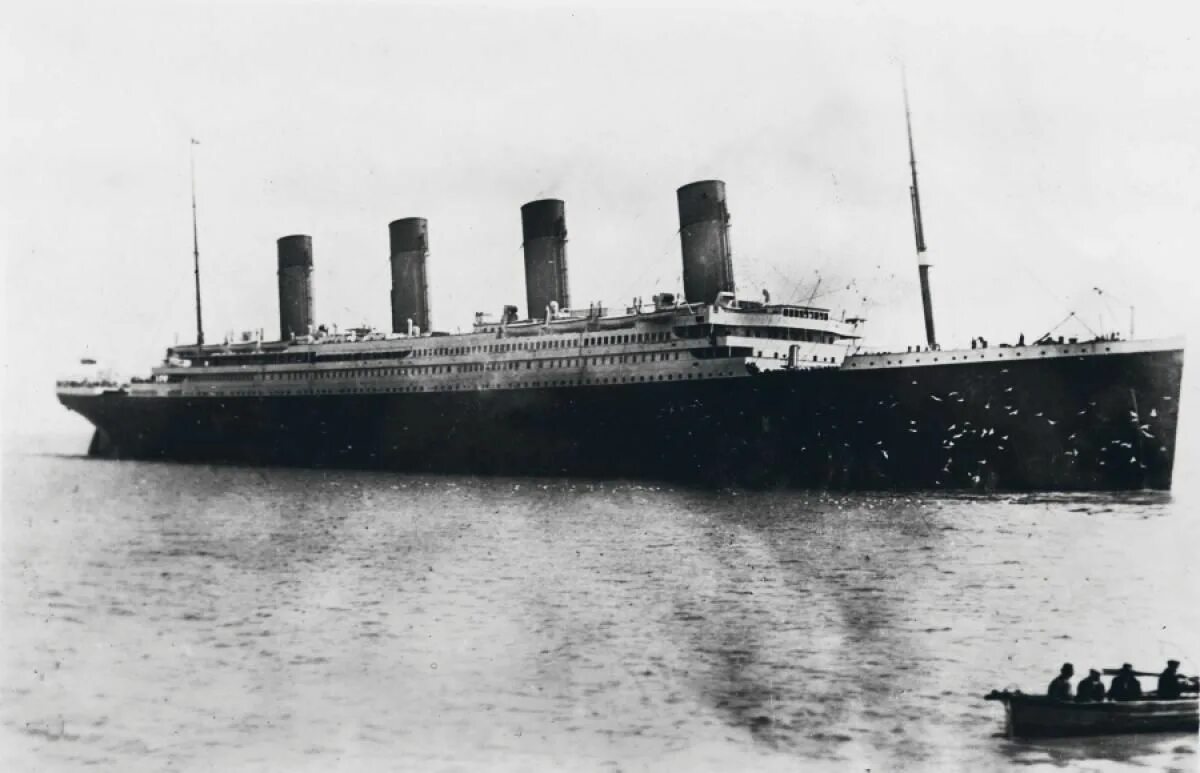 The titanic sink in 1912 somebody. Фотографии титаника 1912. крушение титаника 1912. кадры титаника 1912. последняя фотография титаника 1912.