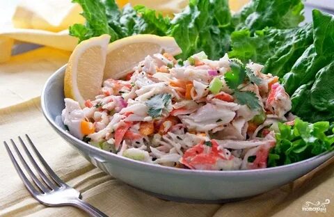 Простой салат из крабового мяса