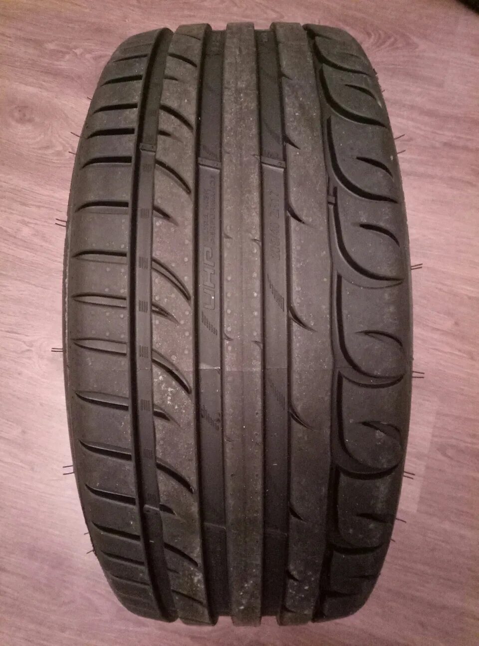 Купить шины на 16 на озоне. Резина Tigar r17 205 40. Tigar Ultra High Performance 205/40 r17. Автошина Tigar UHP 205/40 r17. Тигар 215/60 r17 лето UHP.