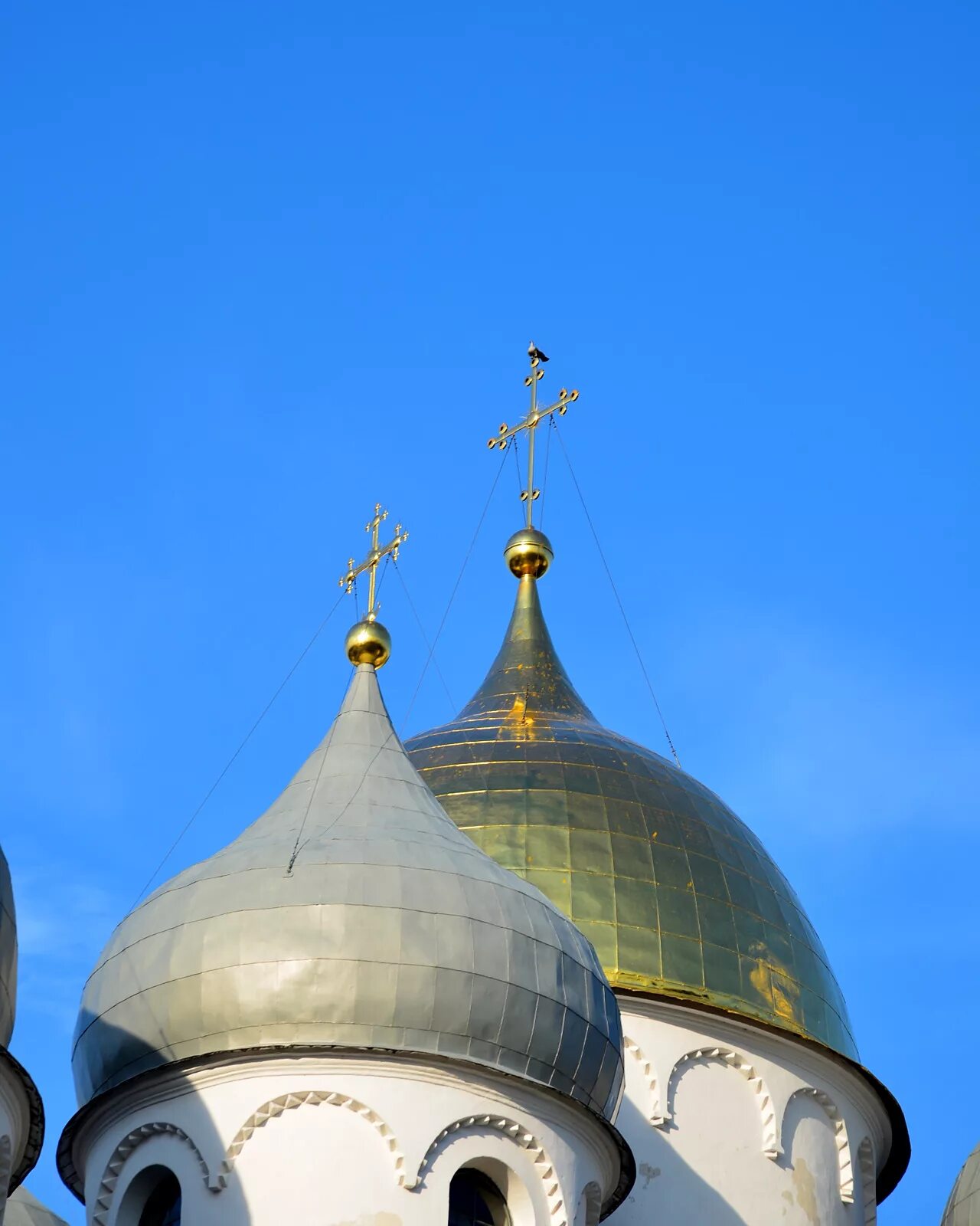Под взглядом свинцового купола. Богоявленский церковь петербург большой золотой купол. Свинцовый купол. Купола церквей с25куполом. Восьмигранный купол православного храма.