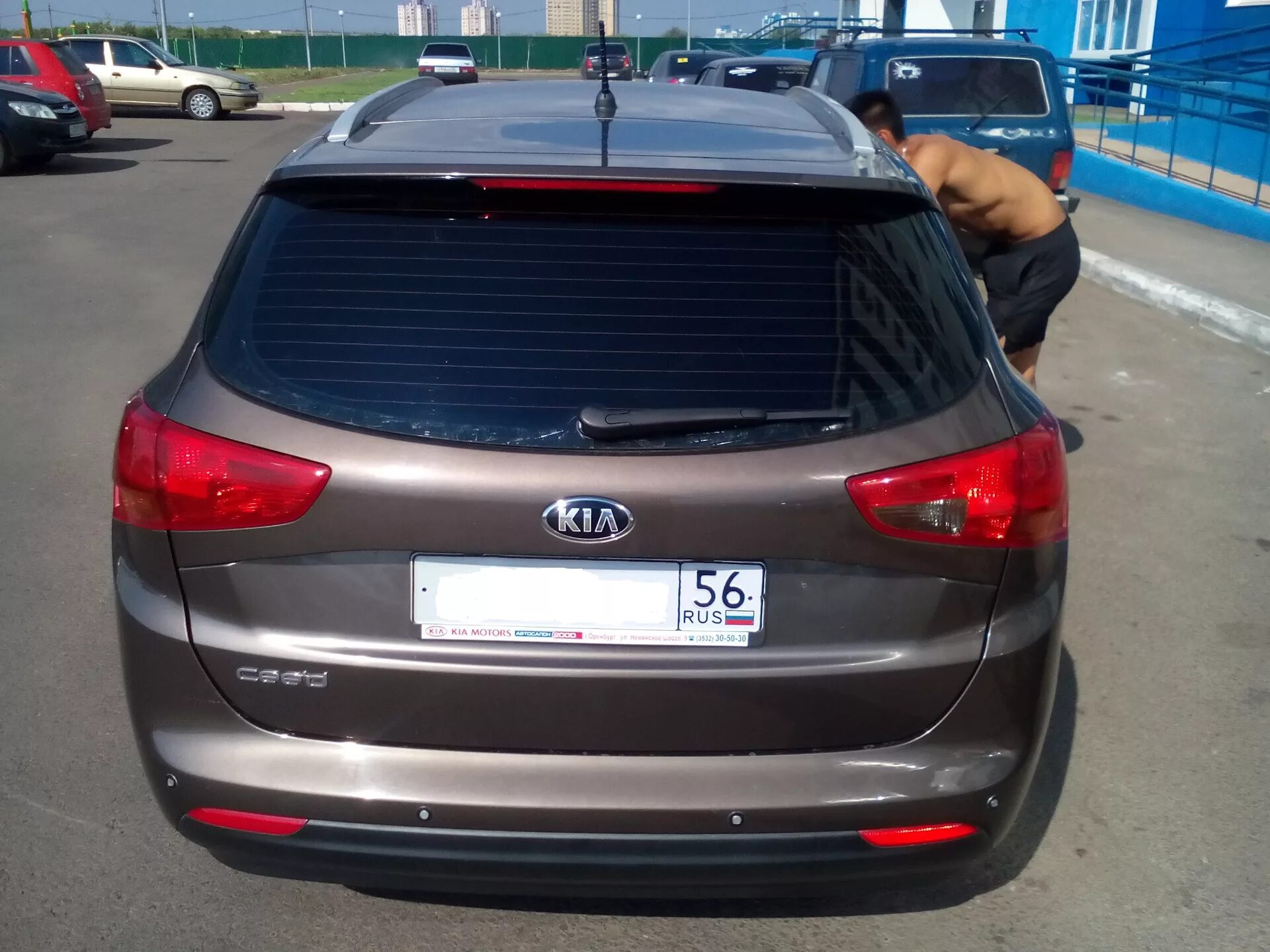 Kia Ceed SW тонировка. Тонировка кия СИД 2 универсал. Заднее стекло Kia Ceed SW. Стекло киа сид универсал