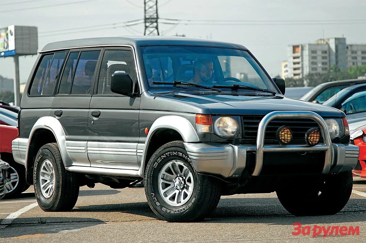 Мицубиси паджеро 2 рестайлинг. Мицубиси паджеро 2 поколения. Mitsubishi pajero второе поколение. Mitsubishi pajero 90. Мицубиси паджеро 2 поколения.