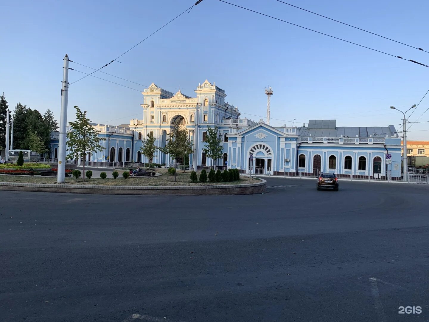 Здание жд вокзала ставрополь. Ж/д вокзал ставрополь. Ставрополь жд. Сайт вокзал ставрополь. Сайт вокзал ставрополь.