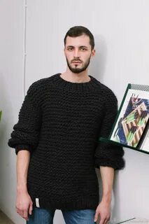 Мужской свитер крупной вязки