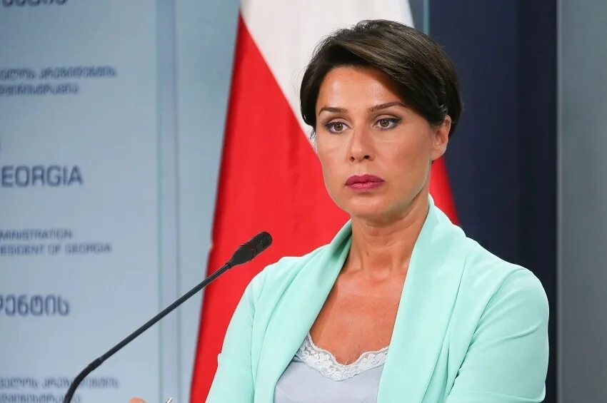 Эка сколько лет. Эка мишвеладзе. эка биография. эка мишвеладзе биография.