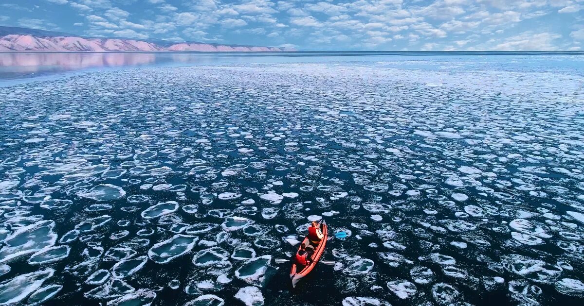 The world deepest lake is lake. Озеро Байкал вода. Голубые озера Байкал. Голубая вода Байкала. Лед Байкала.