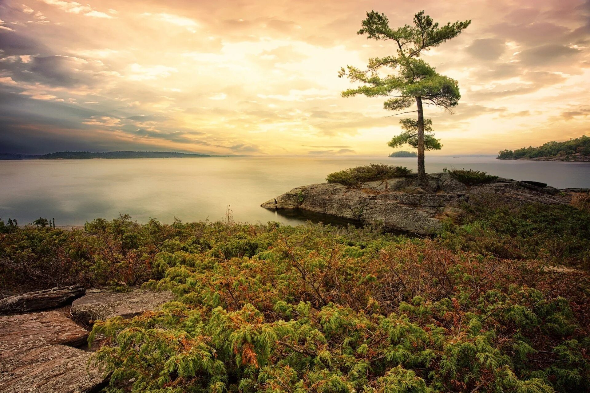 Гурон мичиган. Гурон северная америка. Озеро гурон северная америка. Озеро мичиган северная америка. Великое озеро гурон.