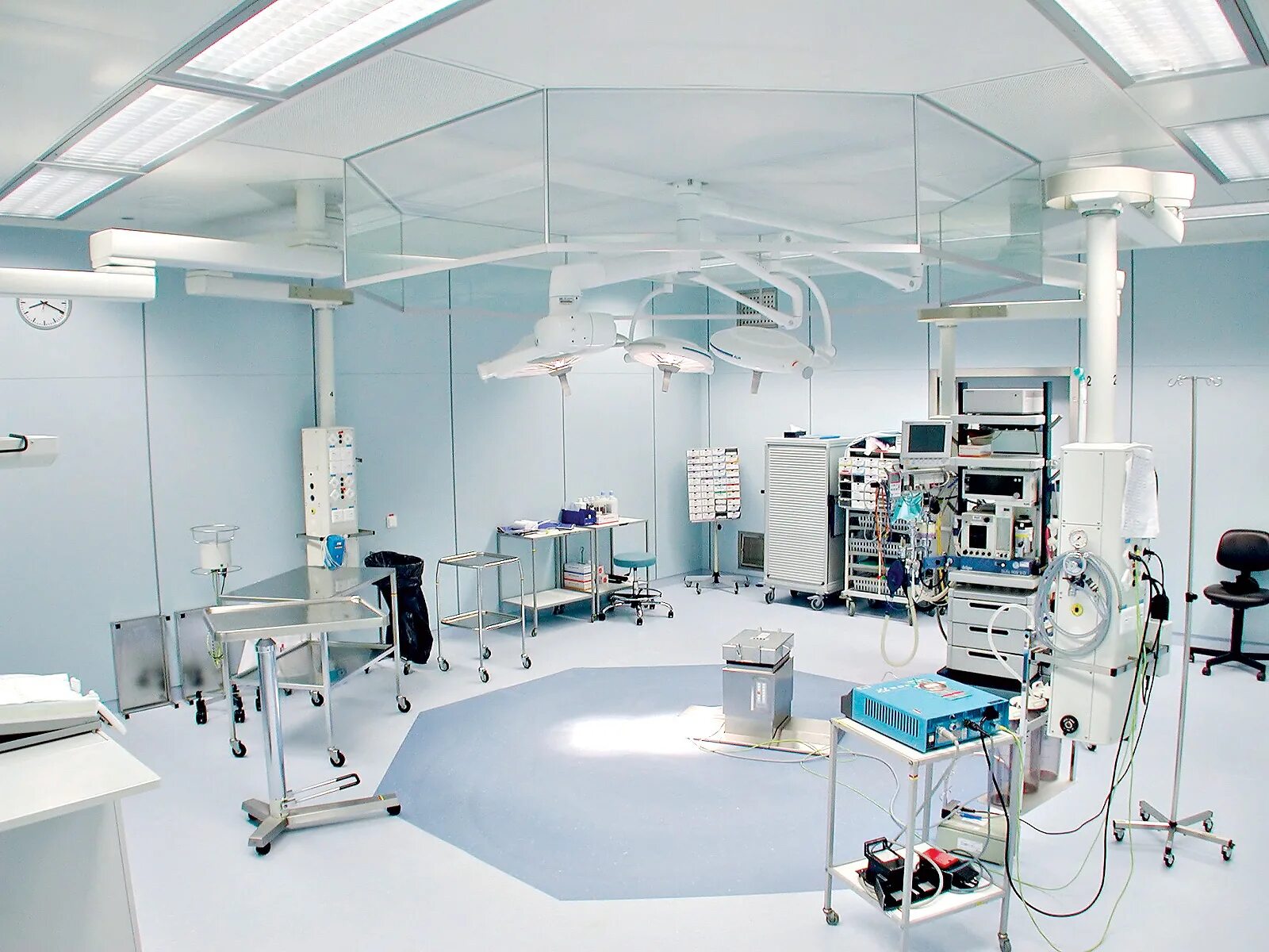 Отделения операционного блока. Операционный блок 1990. Операционный блок хирургического. Операционный блок. Оперблок помещения.
