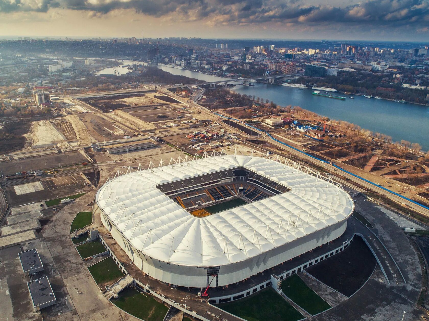 Стадион урал арена. Футбольная арена в ростове на дону. Стадион арена ростов на дону. Урал арена екатеринбург. Стадион открытие арена москва.