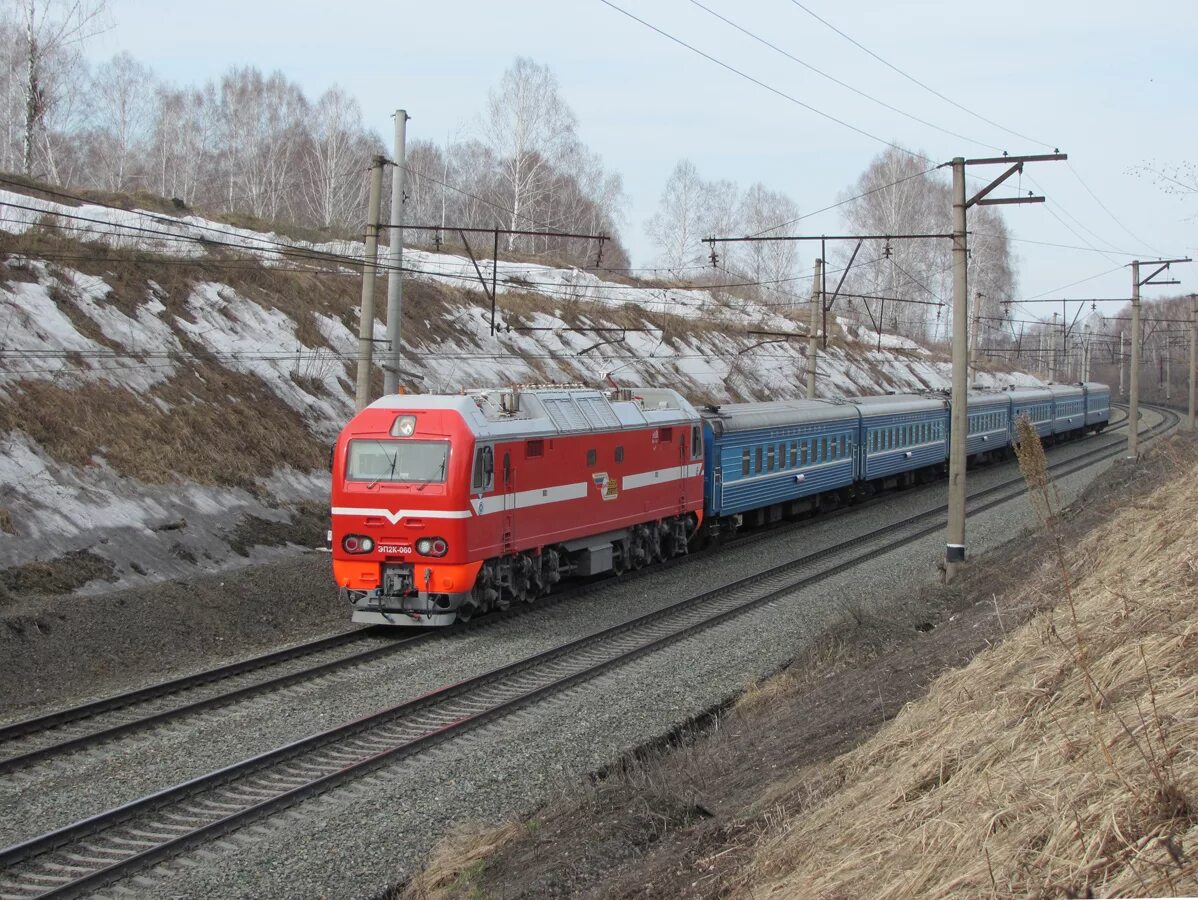 фирменный поезд «новокузнецк» 014н/013н санкт-петербург — новокузнецк. маршрут поезда 013н новокузнецк. поезд 013 новокузнецк санкт-петербург. поезд 13 питер. эд4м 0327.