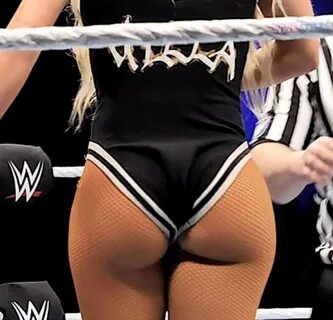 Slideshow wwe divas butt.