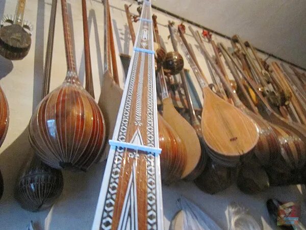 Dutar Musical instrument, South Khorasan Model torbat jam21 دوتار جنوب خراسان Pe