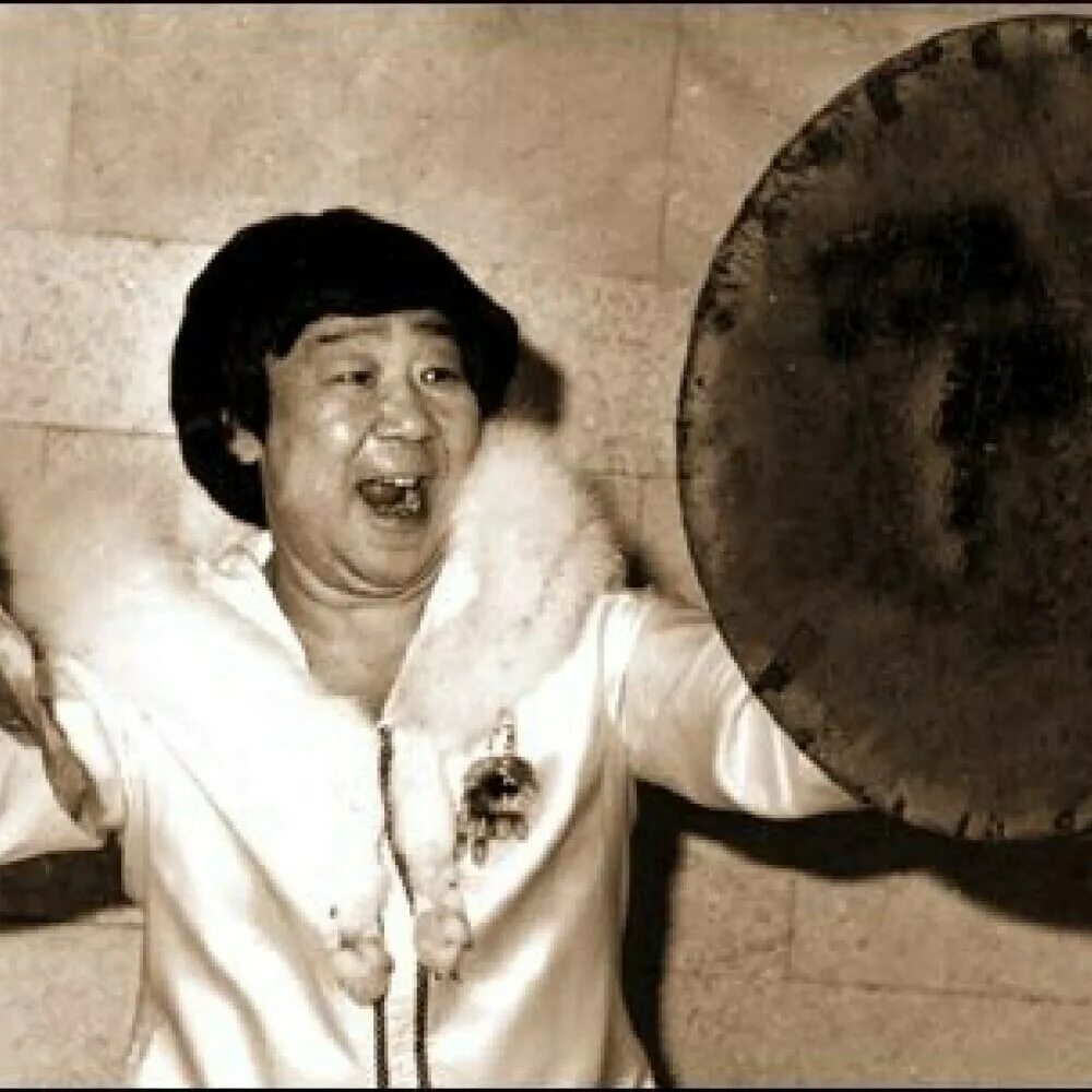 Певец чукча. Нанаец певец бельды. Бельды, николай иванович. Николай бельды. Нанаец певец бельды.