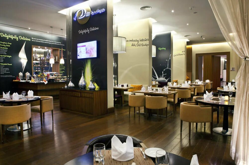 Novotel al barsha дубай. Новотель дубай. Новотель дубай аль барша 4. Novotel dubai mall. Novotel suites dubai mall of the emirates 3.