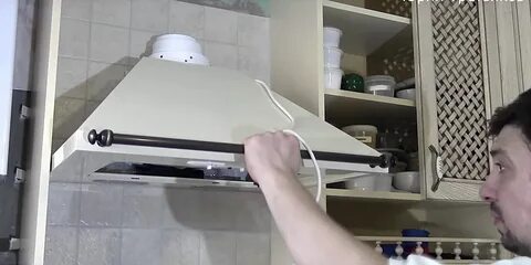 Как крепится вытяжка