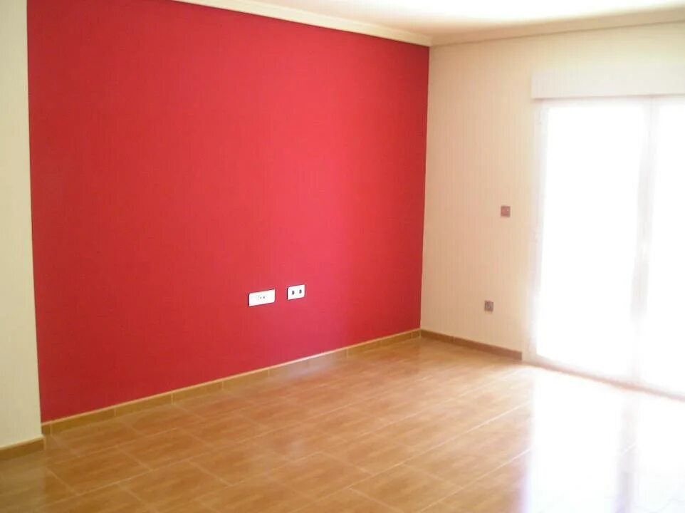 Окрашивание стен. Покрашенные стены. Оригинальная окраска стен. Окраска стен. Краски под стены.