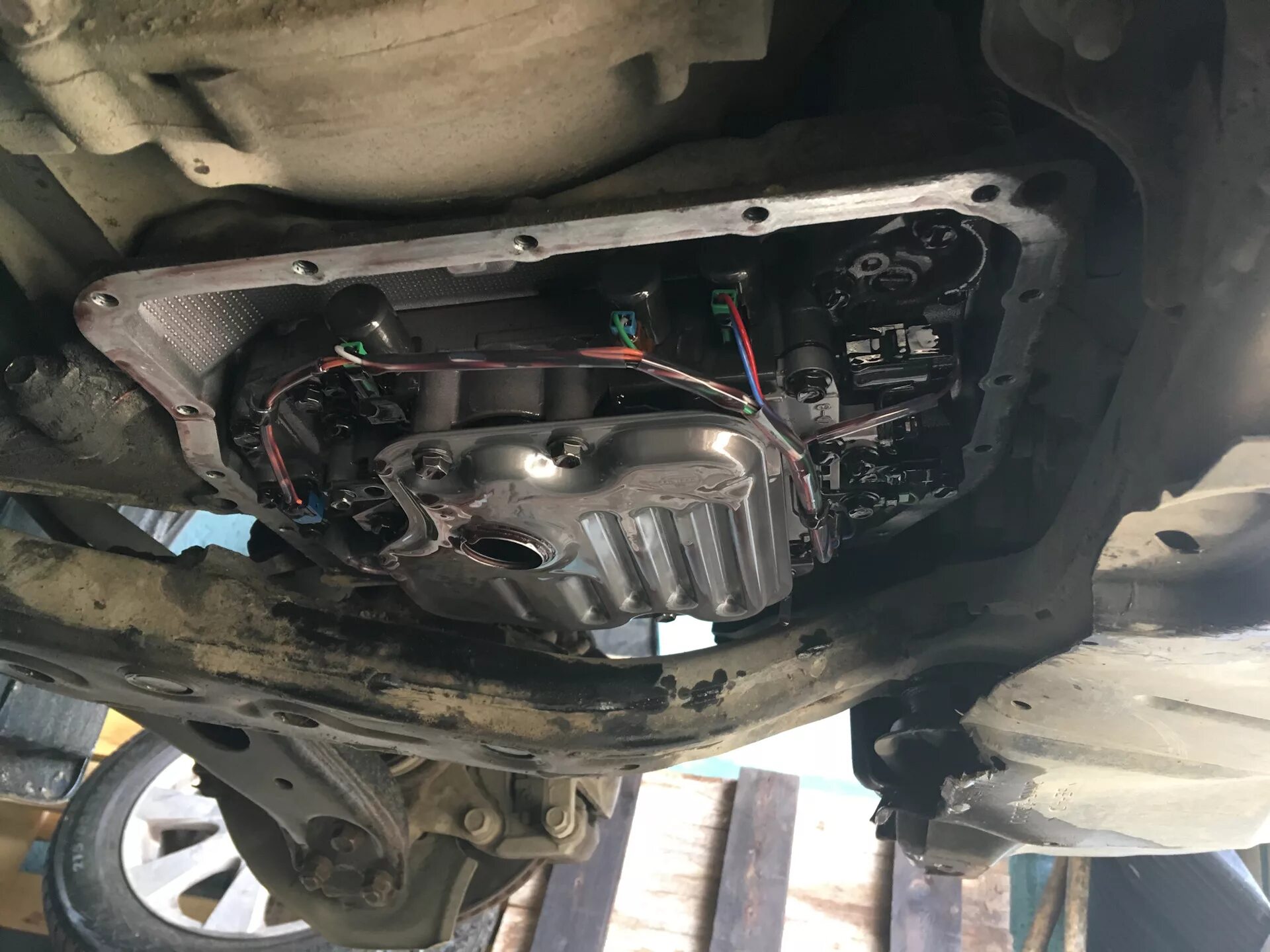 Акпп toyota camry v40. Замена масла тойота камри своими руками. 5. Масло в акпп камри 55 2. Масло в акпп тойота камри v50 2.