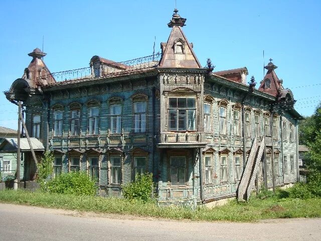 Детские сады красный холм тверская область. Краснохолмский краеведческий музей тверская обл. Детские сады красный холм тверская область. Красный холм. Красный холм школа 1.