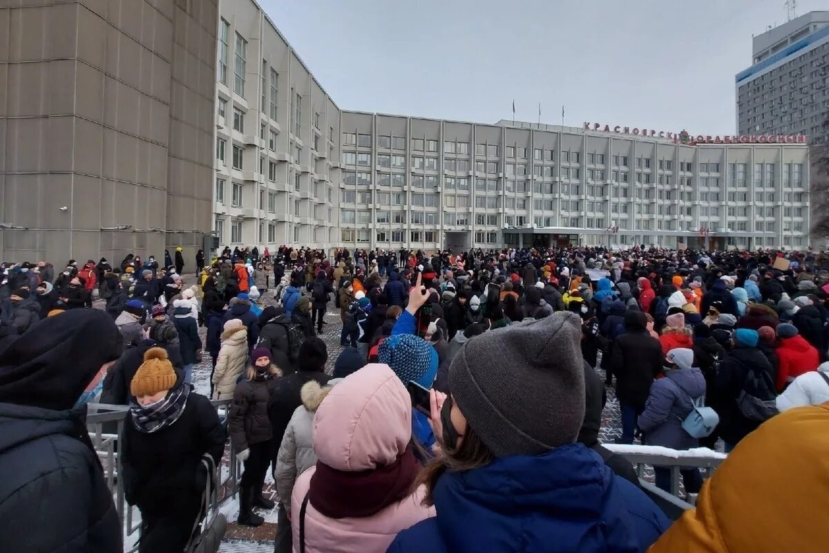 Митинг в красноярске