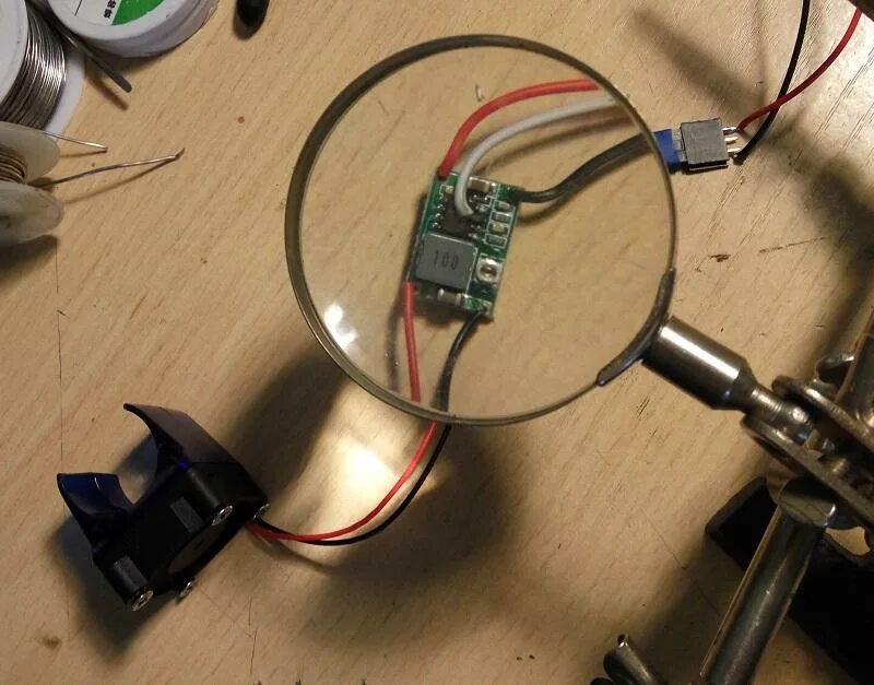 Управление 12 вольт. Реле бистабильное импульсное 12в 220в. Импульсное реле 12в схема. Реверс для мотора 12 вольт. Схема управления электродвигателем постоянного тока 12в с реверсом.