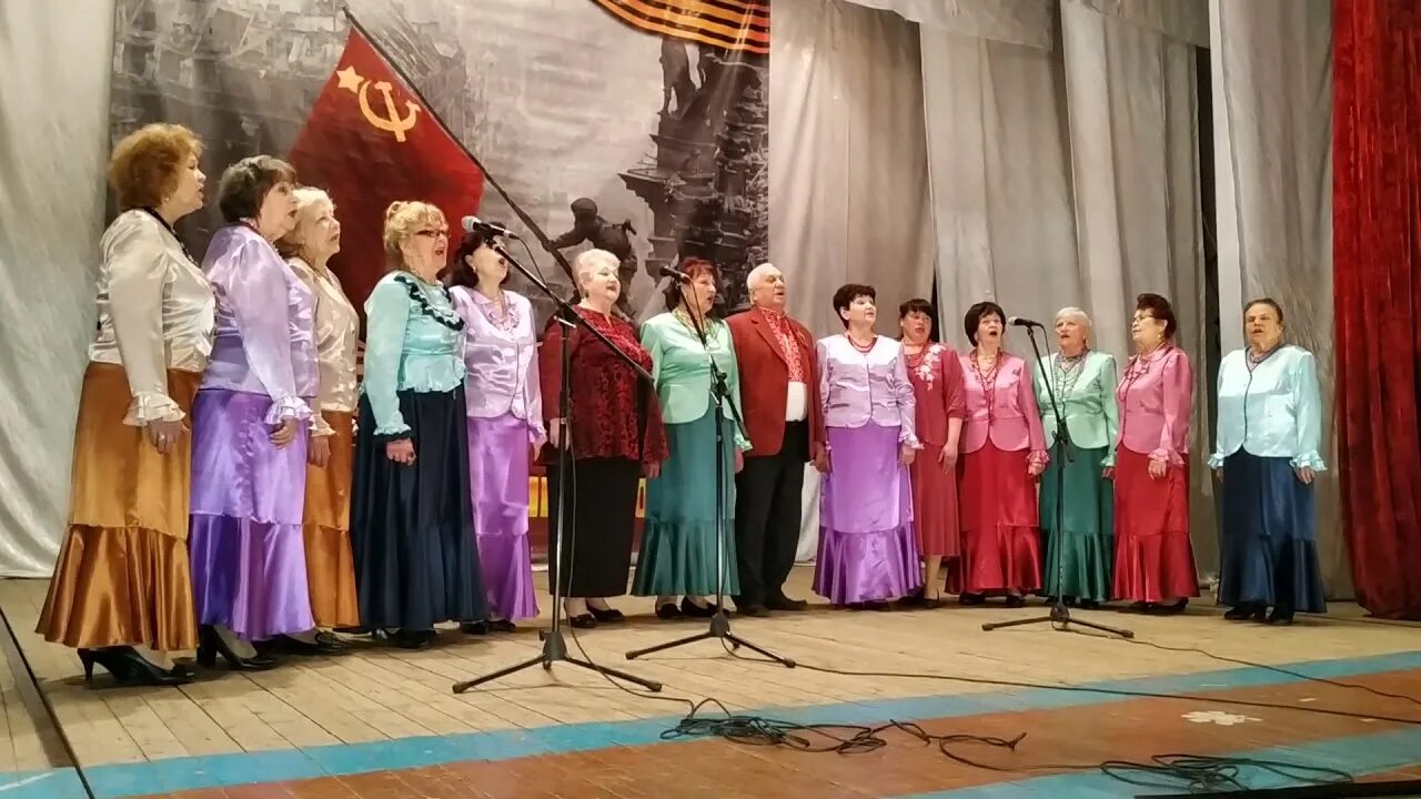Дк ветеранов. Дк ветеранов. Дк ветеранов минск. Дк ветеранов минск сцена. Народный хор ветеранов.