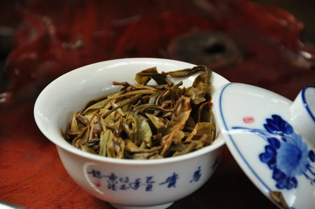 Как будет чай на китайском. Китай Юньнань чаепитие. Юньнань чайный тур. Китай Юньнань чайная церемония. Чайный туризм Китай.
