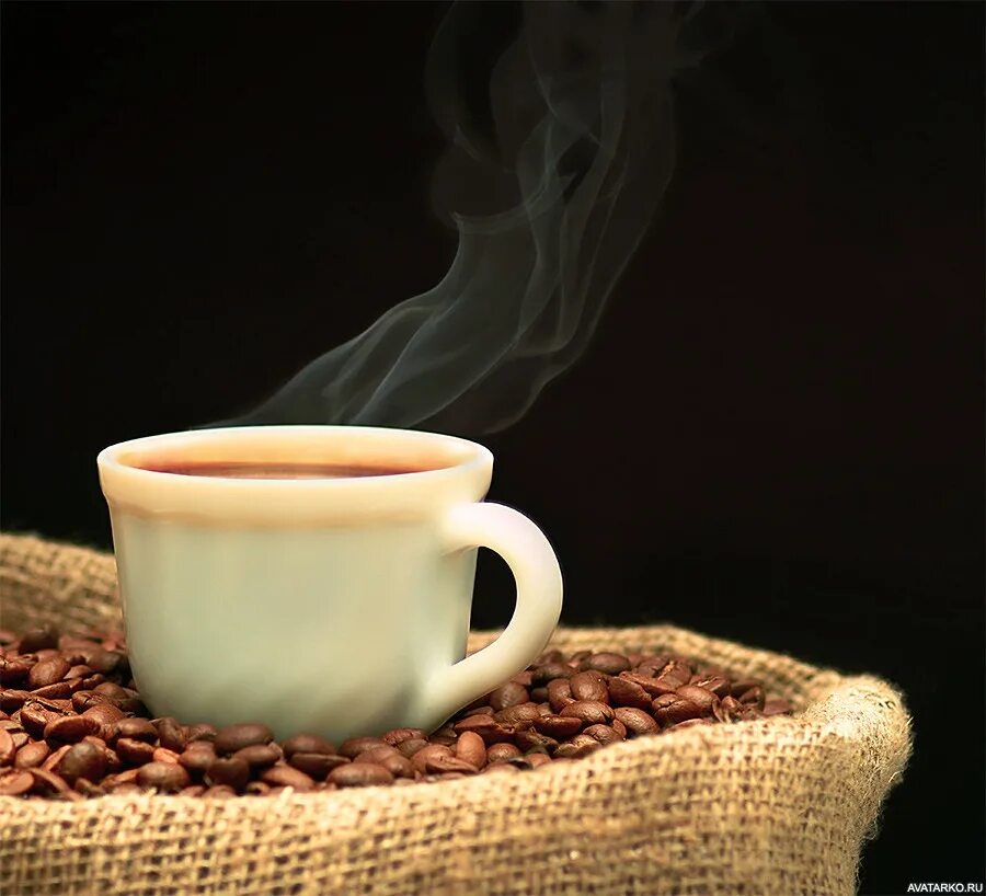 С добрым утром. Креативный кофе. Красивый кофе. Много кофе. Чашка кофе бодрит.