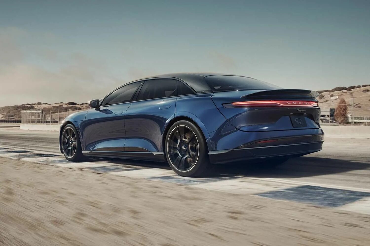 Сапфир 2025. Lucid air 2025. люсид эйр сапфир. электрокар sapphire. автомобиль люсид сапфир.