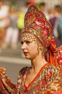 Танец в кокошниках