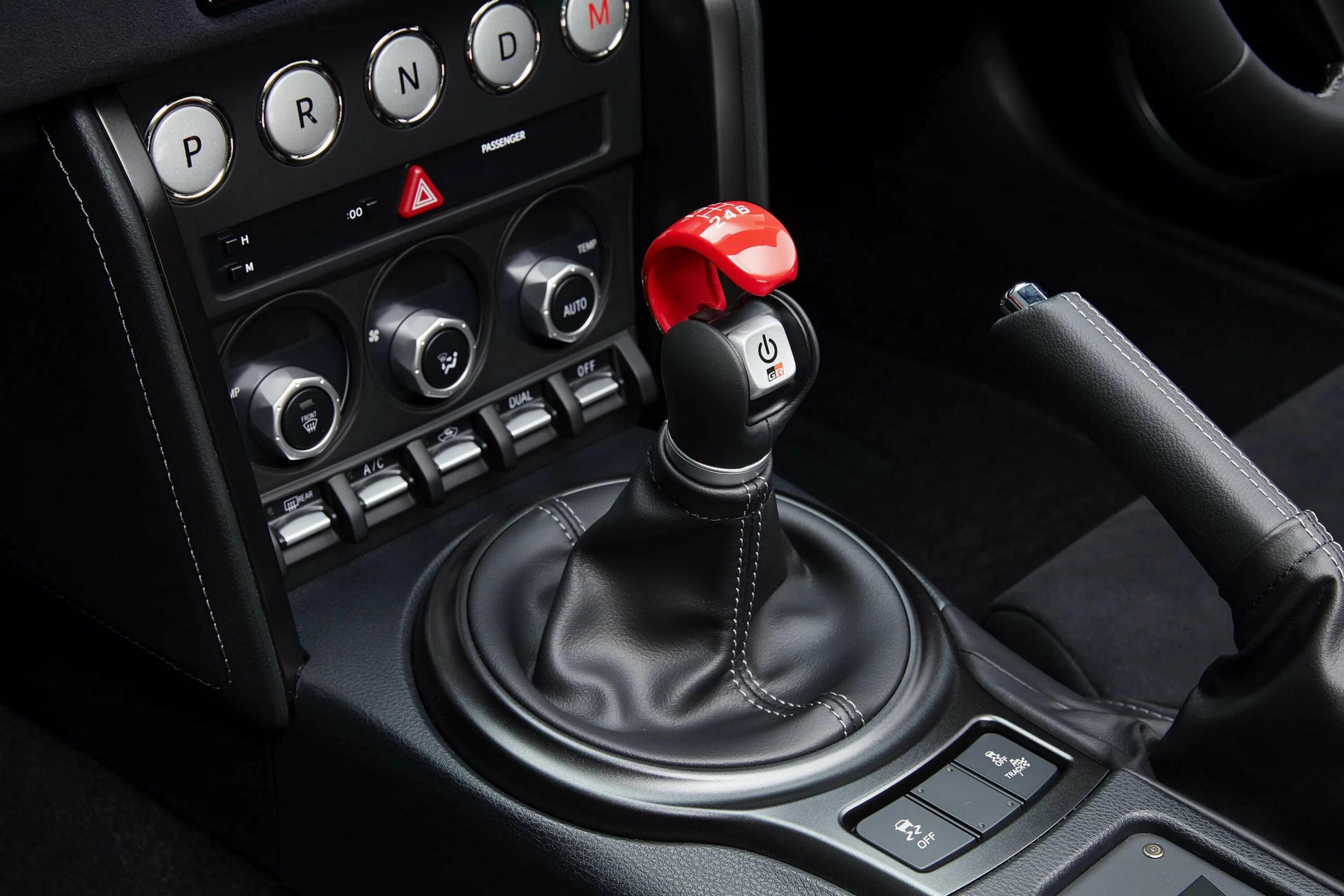 Лучшие коробки передач механика. Toyota gr HV. Toyota Supra a90 manual transmission. Коробка передач Toyota gt86. Toyota gt86 селектор АКПП.